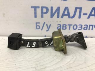 Ограничитель двери задний правый Mitsubishi Lancer 2003-2009