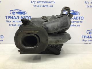Корпус воздушного фильтра Nissan Pathfinder 2004-2014