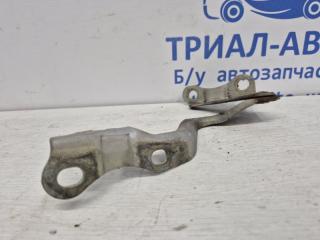 Петля капота правая Lacetti 2004-2013 j200 1.8 бензин F18D3 Петля капота правая Lacetti 2004-2013 j200 1.8 бензин F18D3
