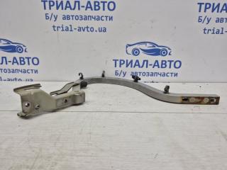 Петля крышки багажника левая Lacetti 2004-2013 j200 1.8 бензин F18D3 Петля крышки багажника левая Lacetti 2004-2013 j200 1.8 бензин F18D3