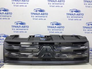 Решетка радиатора Mitsubishi Pajero Wagon 2006-2022