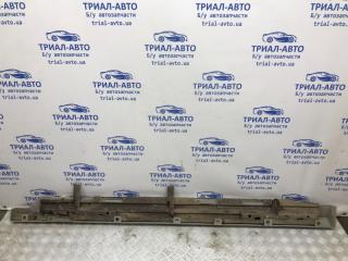 Подножка правая Pajero Wagon 2006-2022 4 3.2 Дизель 4M41 Подножка правая Pajero Wagon 2006-2022 4 3.2 Дизель 4M41