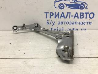 Петля крышки багажника левая Q50 2013- V37 2.2 diesel OM651