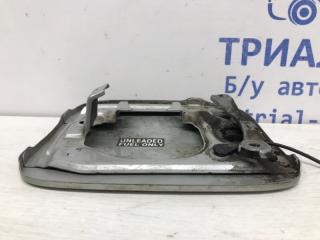 Лючок бака Toyota Avensis T25 1.8 бензин 1ZZFE Лючок бака Toyota Avensis T25 1.8 бензин 1ZZFE