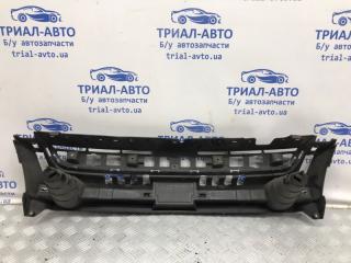 Решетка бампера центральная Kuga 2013-2019 CBS 2.0 diesel Решетка бампера центральная Kuga 2013-2019 CBS 2.0 diesel