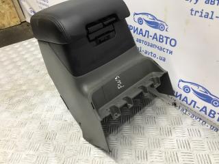 Подлокотник Mitsubishi Pajero Wagon 3 3.2 Дизель 4M41 Подлокотник Mitsubishi Pajero Wagon 3 3.2 Дизель 4M41