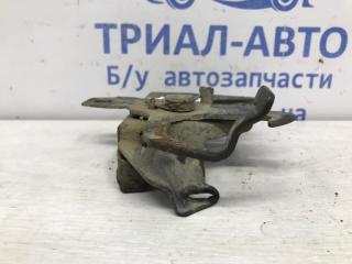Замок капота Pajero Sport 1996-2008 K9 2.5 Diesel 4D56 Замок капота Pajero Sport 1996-2008 K9 2.5 Diesel 4D56