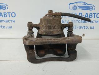 Суппорт передний правый Toyota RAV 4 A40 2.2 diesel 2ADFTV