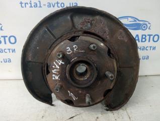 Цапфа задняя правая со ступицей Toyota RAV 4 2012-2018