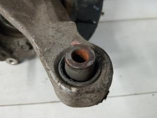 Цапфа задняя левая со ступицей Q50 2013- V37 2.2 diesel OM651