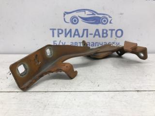 Петля капота правая Chevrolet Captiva C100 2.4 бензин Z24SED Петля капота правая Chevrolet Captiva C100 2.4 бензин Z24SED
