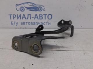 Петля капота левая Toyota RAV 4 A40 2.2 diesel 2ADFTV