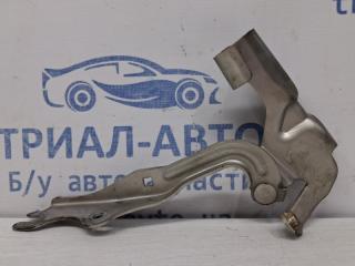 Петля капота левая Mazda 3 2003-2009