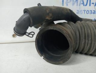 Патрубок воздушного фильтра Avensis 2003-2009 T25 1.8 бензин 1ZZFE