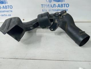 Воздухозаборник Toyota RAV 4 2012-2018