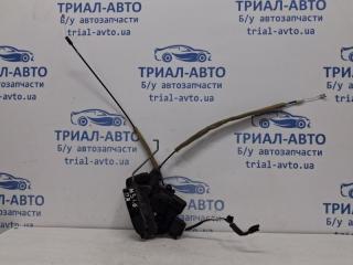 Замок двери передний правый Mazda 3 2003-2009