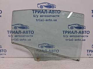 Стекло двери заднее правое Mazda 3 2003-2009