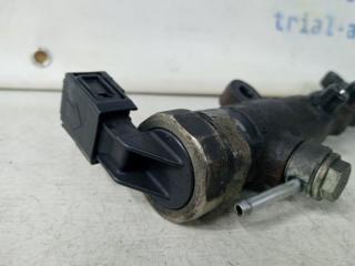 Топливная рампа Toyota RAV 4 A40 2.2 diesel 2ADFTV Топливная рампа Toyota RAV 4 A40 2.2 diesel 2ADFTV