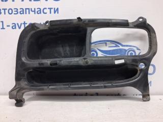 Решетка противотуманки левая Toyota Avensis 2003-2009