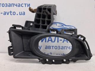 Решетка противотуманки правая Mazda 3 2003-2009