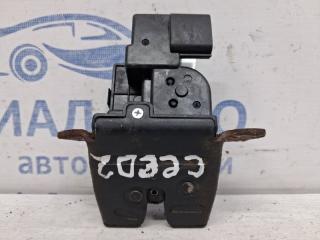 Замок крышки багажника Ceed 2012-2018 JD 1.6 diesel D4FB Замок крышки багажника Ceed 2012-2018 JD 1.6 diesel D4FB