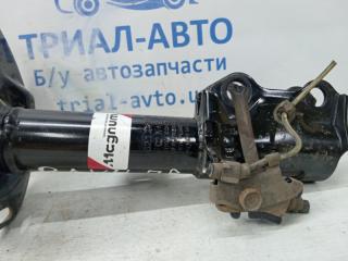 Амортизатор передний правый Toyota RAV 4 A30 2.0 бензин 1AZFE