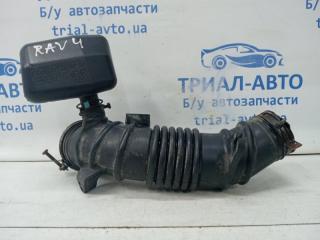 Запчасть патрубок воздушного фильтра Toyota RAV 4 2005-2016