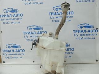 Бачок омывателя Toyota RAV 4 2005-2016
