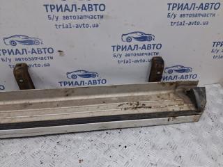 Подножка левая Mitsubishi L200 KB 2.5 Diesel 4D56 Подножка левая Mitsubishi L200 KB 2.5 Diesel 4D56