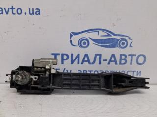 Ручка двери внешняя передняя левая Mitsubishi L200 KB 2.5 Diesel 4D56