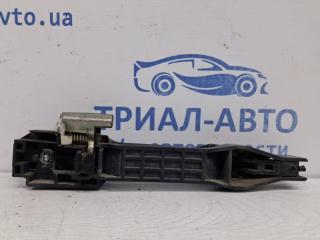 Ручка двери внешняя задняя левая Mitsubishi L200 KB 2.5 Diesel 4D56 Ручка двери внешняя задняя левая Mitsubishi L200 KB 2.5 Diesel 4D56