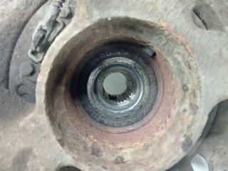 Цапфа задняя правая со ступицей Korando 2010-2019 C200 2.0 diesel D20Dt Цапфа задняя правая со ступицей Korando 2010-2019 C200 2.0 diesel D20Dt