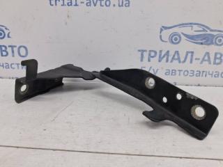 Петля капота левая Korando 2010-2019 C200 2.0 diesel D20Dt Петля капота левая Korando 2010-2019 C200 2.0 diesel D20Dt