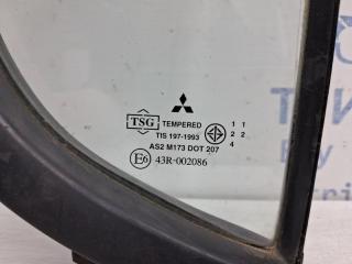 Стекло двери задней правой (форточка) Mitsubishi L200 KB 2.5 Diesel 4D56