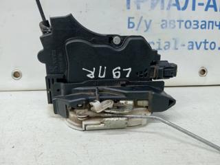 Замок двери передний правый Mitsubishi Lancer 2003-2009
