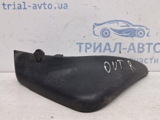 Брызговик задний правый Outlander 2003-2006 cu 2.4 бензин 4G69