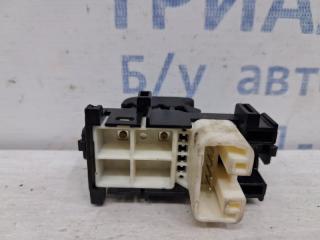 Кнопка стеклоподъемника Toyota RAV 4 A40 2.2 diesel 2ADFTV Кнопка стеклоподъемника Toyota RAV 4 A40 2.2 diesel 2ADFTV