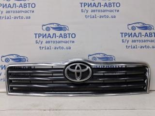 Решетка радиатора Toyota Avensis 2002-2010