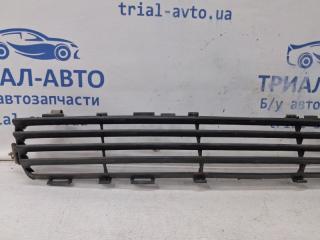 Решетка бампера центральная Avensis 2002-2010 T25 1.8 бензин 1ZZFE Решетка бампера центральная Avensis 2002-2010 T25 1.8 бензин 1ZZFE