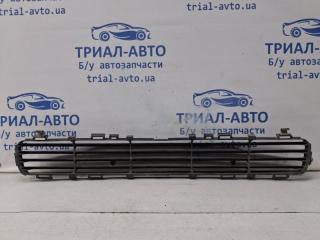 Решетка бампера центральная Avensis 2002-2010 T25 1.8 бензин 1ZZFE Решетка бампера центральная Avensis 2002-2010 T25 1.8 бензин 1ZZFE