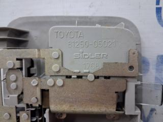 Плафон задний Toyota Avensis T25 1.8 бензин 1ZZFE Плафон задний Toyota Avensis T25 1.8 бензин 1ZZFE