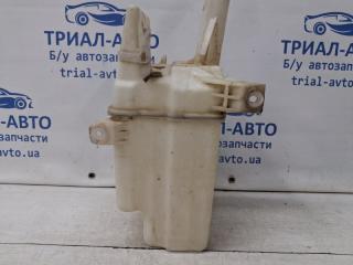 Бачок омывателя Avensis 2002-2010 T25 1.8 бензин 1ZZFE