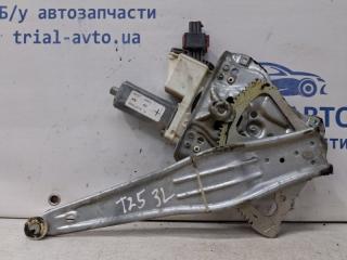 Стеклоподъемник задний левый Avensis 2002-2010 T25 1.8 бензин 1ZZFE Стеклоподъемник задний левый Avensis 2002-2010 T25 1.8 бензин 1ZZFE