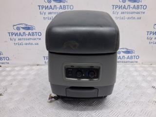 Подлокотник Mitsubishi Pajero Wagon 3 3.2 Дизель 4M41 Подлокотник Mitsubishi Pajero Wagon 3 3.2 Дизель 4M41