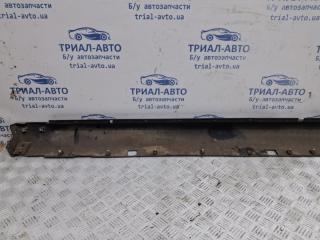 Накладка порога внешняя правая Sorento 2002-2011 BL 2.5 diesel D4CB Накладка порога внешняя правая Sorento 2002-2011 BL 2.5 diesel D4CB