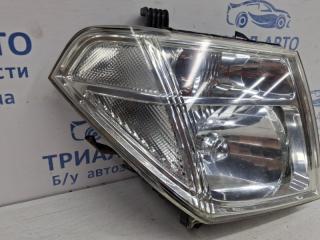 Фара правая галоген Navara 2004-2015 D40 2.5 Diesel YD25DDTI