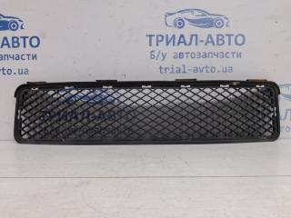 Решетка бампера центральная Hyundai Tucson 2004-2009