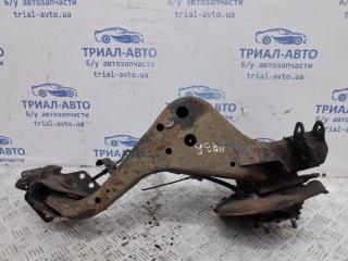 Рычаг задней подвески продольный правый Qashqai 2006-2013 J10 2.0 Бензин MR20DE Рычаг задней подвески продольный правый Qashqai 2006-2013 J10 2.0 Бензин MR20DE