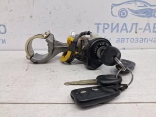 Замок зажигания Tucson 2004-2009 JM 2.0 diesel D4EA Замок зажигания Tucson 2004-2009 JM 2.0 diesel D4EA