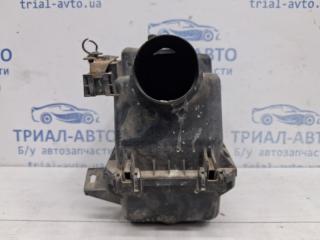 Корпус воздушного фильтра Avensis 2002-2010 T25 1.8 бензин 1ZZFE Корпус воздушного фильтра Avensis 2002-2010 T25 1.8 бензин 1ZZFE